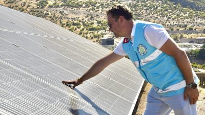 Dursunbey Belediyesi’nin güneş enerji santralleri 2025’in ilk yarısında 7,5 milyon