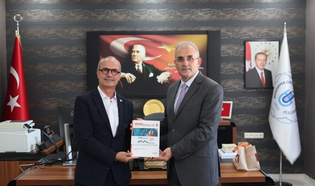 Eğitim-Bir-Sen yönetimi BANÜ’de Eğitim-Bir-Sen Balıkesir 2 No’lu Şube Başkanı Mahmut Uslu ve sendika