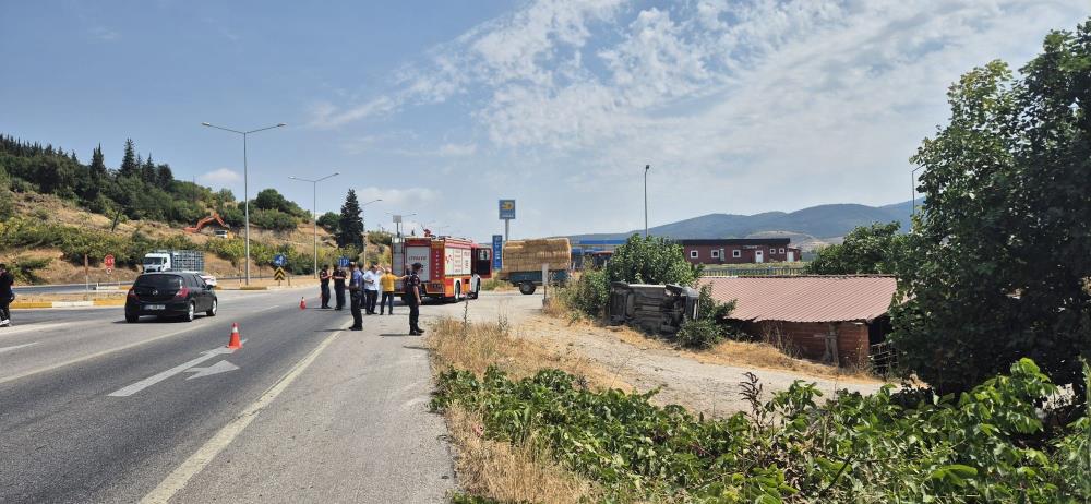 Susurluk’ta trafik kazası: 1 kişi yaralandı Balıkesir-Bursa kara yolu Susurluk Buzağılık mevkiinde meydana gelen çift taraflı