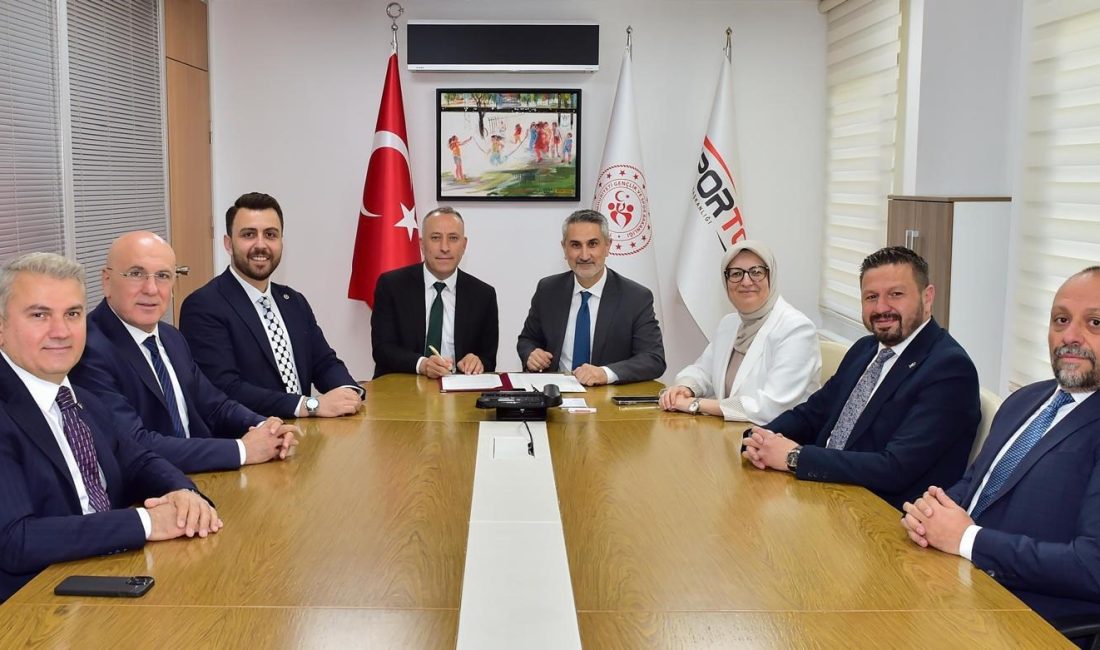Bandırma’ya bin 500 kişilik modern spor salonu geliyor Bandırma’da gençlerin sporla buluşmasını artıracak önemli bir yatırım için Spor