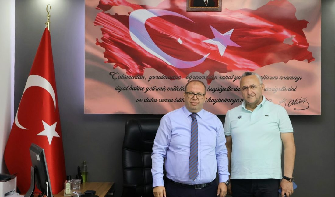 Kaymakam Gülen Susurluk’ta görevde Susurluk Belediye Başkanı Hakan Yıldırım Semizel, ilçeye yeni atanan Kaymakam