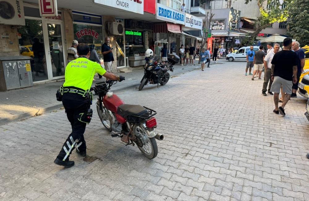 Erdek’te kovalamaca cezayla son buldu Erdek’te yaşanan kovalamacada yakalanan motosikletliye idari para cezası uygulanırken, aracı