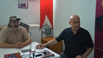 İYİ Parti Balıkesir Milletvekili Turhan Çömez, Bandırma’da basın mensuplarıyla bir