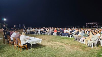 AK Parti’nin Türkiye genelinde yürüttüğü “Söz Gençlikte” programı kapsamında Bandırma’da