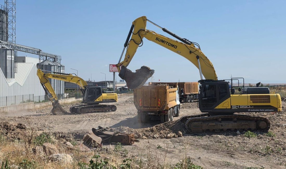 Bandırma OSB sınırlarında kurulacak Teknik Bilimler MYO yerleşkesinde temel kazı