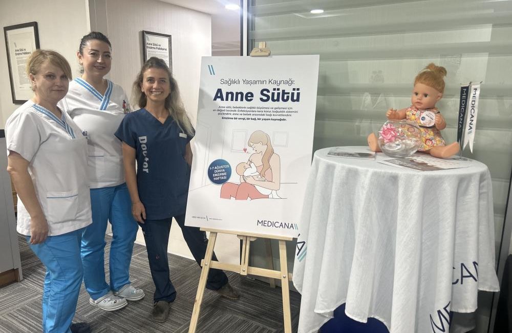  Anne sütüyle beslenen bebeklerin açlık ve tokluk hissini tanımayı öğrenerek