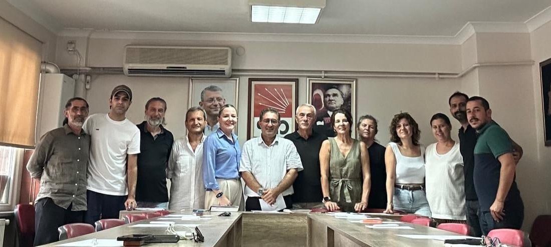CHP Bandırma Üyeleri 31 Ağustos’ta Sandık Başına Gidiyor Cumhuriyet Halk Partisi Bandırma İlçe Başkanlığı, kongre sürecinin önemli adımlarından