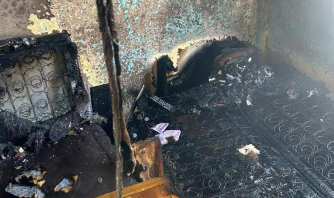 Yalı Mahallesi Zafer Sokak’ta bulunan bir evde çıkan yangın itfaiye