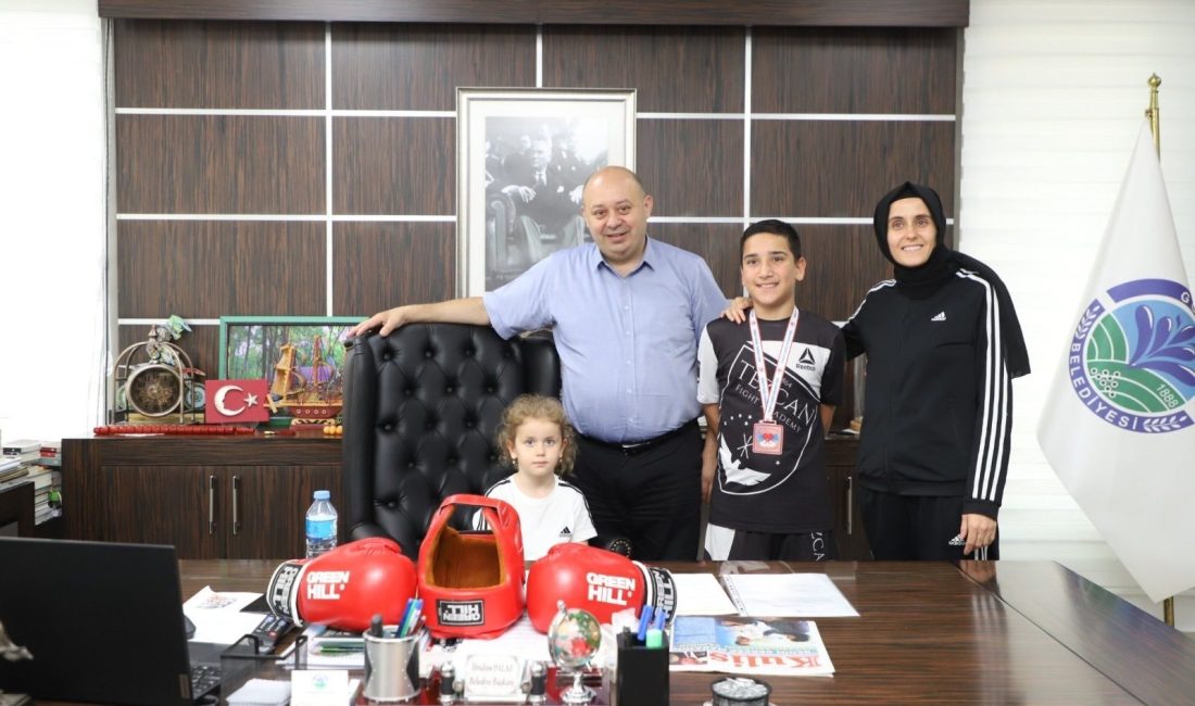 Gönen’in sporcularından üst üste başarı Boks ve atletizmde Gönenli sporcular önemli dereceler elde ederek hem