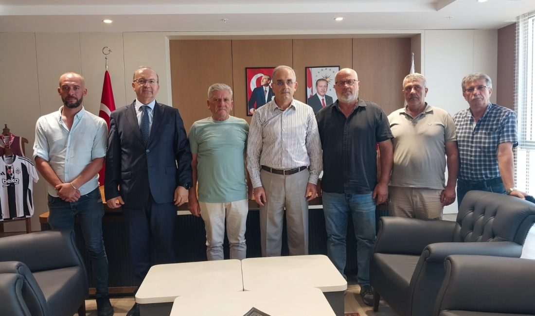 BANÜ Rektörü Boz, muhtarları ağırladı Bandırmalı muhtarlar, üniversitenin toplumsal ve kültürel katkılarını görüşmek üzere Rektör