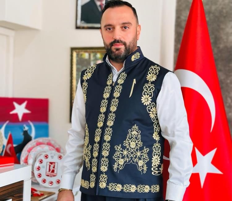 Balıkesir’de haftasonu yapılacak Kurtdere Yağlı Güreşleri öncesi Güreş Ağası Kemal
