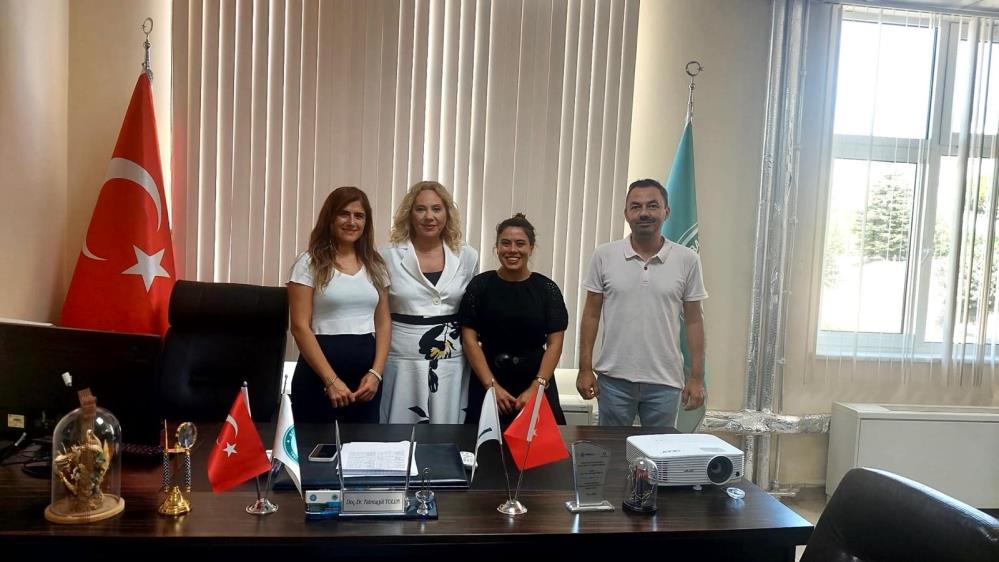 Balıkesir MYO’da görev değişimi Balıkesir Meslek Yüksekokulu Müdür Yardımcılığı görevini yürüten Öğr. Gör. Emine