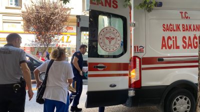 10 yıldan fazla geçen zaman içinde bakım görmeyen kaldırımlar; yayaların