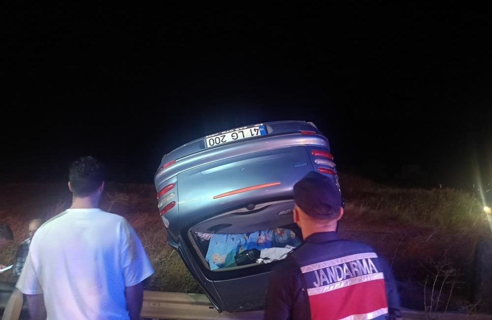 Balıkesir-Bursa kara yolu Bursa istikameti Susurluk Sultançayır mevkisinde çift taraflı