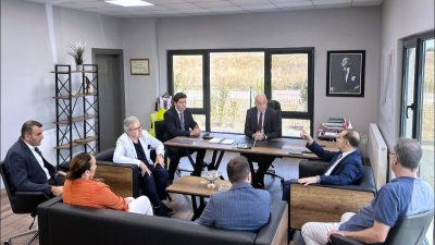 Marmara OSB’de yapılan toplantıda, çevre duyarlılığı çerçevesinde sanayinin gelişimi ve