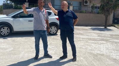 Gönen Belediye Başkanı İbrahim Palaz, iki mahallede devam eden parke