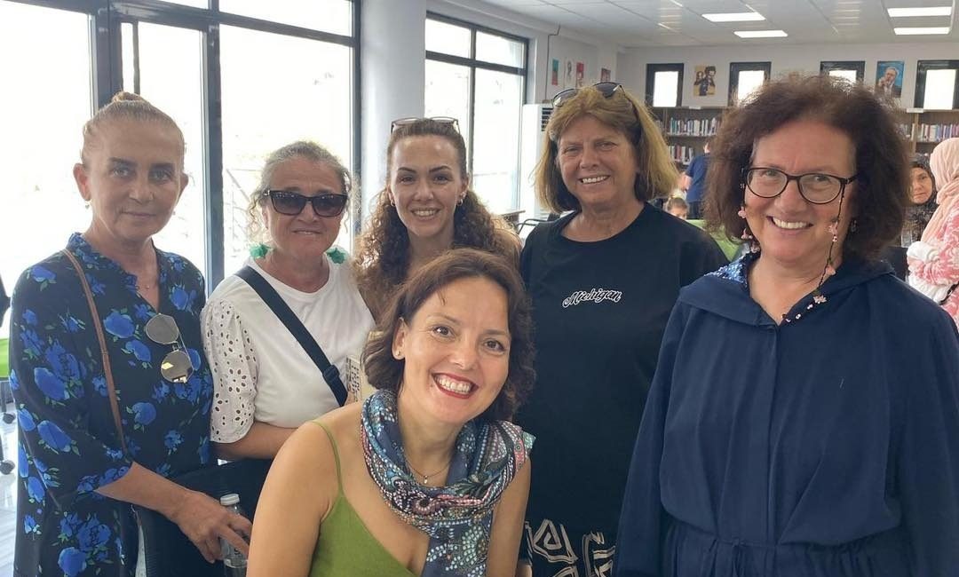 Gülşen Küçükali Üstün’den Marmara’da anlamlı söyleşi Saraylar Ahmet Remzi Dinçer Halk Kütüphanesi’nde gerçekleşen söyleşi ve imza