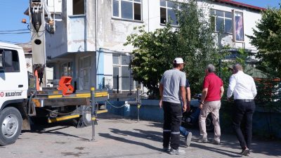 Susurluk Belediye Başkanı Hakan Yıldırım Semizel ile Başkan Yardımcısı Taylan