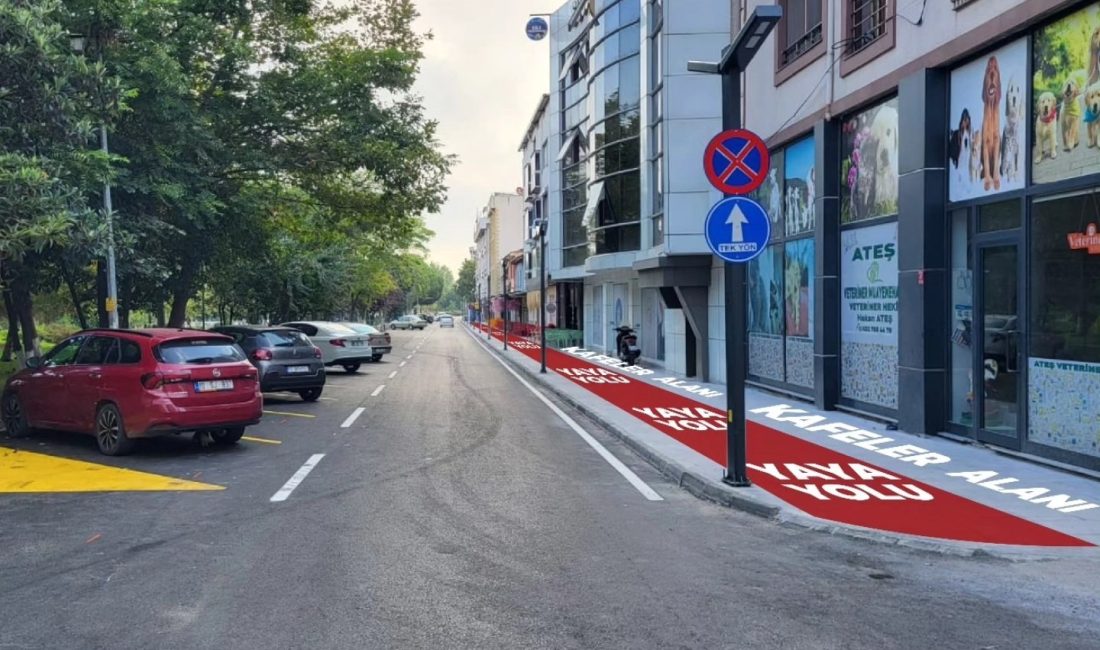 Susurluk Belediyesi, ilçe merkezindeki Şehit Fikret Caddesi’nde trafik akışını rahatlatmak