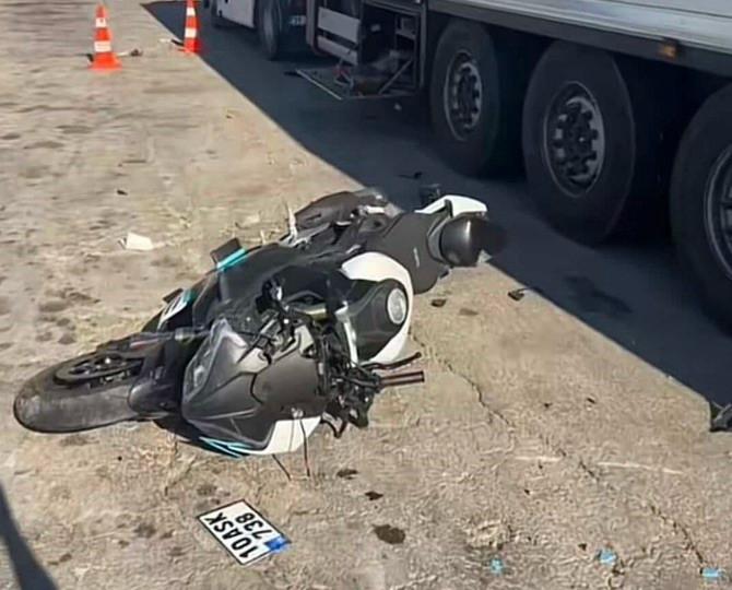 Balıkesir’de feci motosiklet kazası: 1 ölü, 1 yaralı Gönen’de meydana gelen motosiklet kazasında 1 kişi hayatını kaybetti, 1