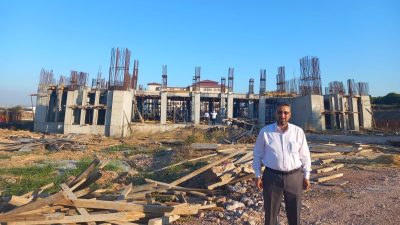 Bandırma Müftüsü Dr. Abdulhamid Pehlivan, yapımı devam eden cami inşaatında
