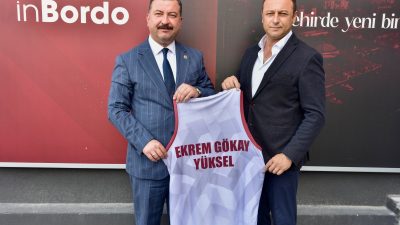 MHP heyeti, Bandırma’da gençlerin spor faaliyetlerine katkı sunan Bordo Basketbol