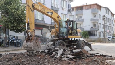 Gönen Belediye Başkanı İbrahim Palaz, Gündoğdu Mahallesi 3054 Sokak’ta sıcak