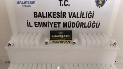  Balıkesir’de polis ekipleri tarafından uyuşturucu satıcılarına yönelik yapılan uyuşturucu operasyonunda