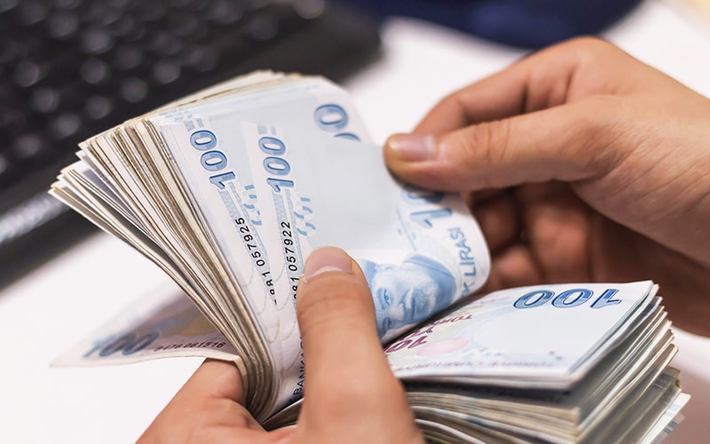 Hükümetin zam teklifine Memur-Sen’den olumsuz yanıt 8. Dönem Toplu Sözleşme sürecinde hükümet, 2026 ve 2027 yıllarına