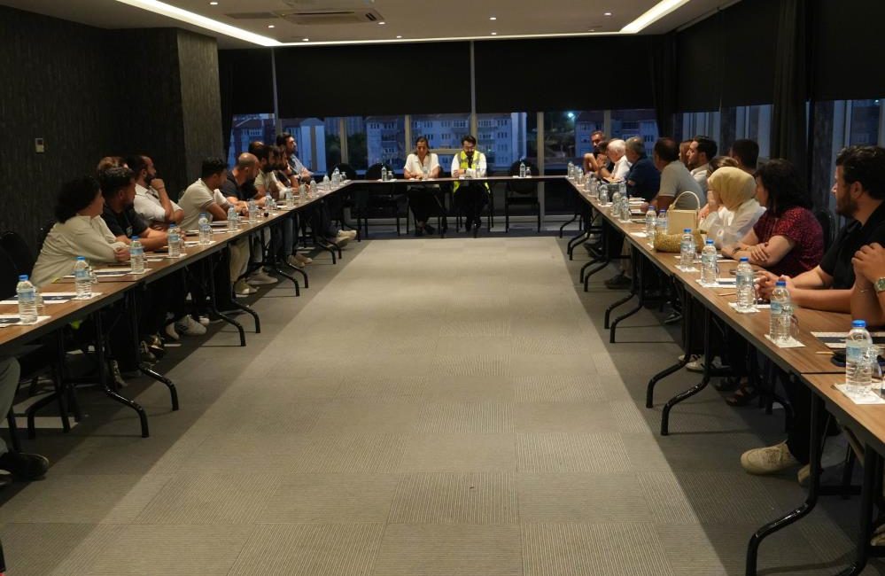 YDKB Başkanı Toraman: “Yapı denetim depremin ilk savunma hattıdır” Yapı Denetim Kuruluşları Birliği (YDKB), Sındırgı merkezli yaşanan depremin ardından