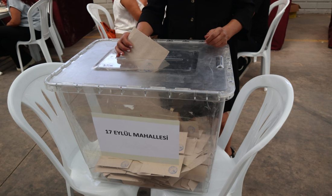 Bandırma’da CHP ilçe delege seçimlerinde 331 delege ile kazanan turuncu