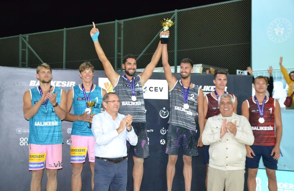 Türkiye Voleybol Federasyonu (TVF) koordinasyonunda ve Ayvalık Belediyesi’nin destekleriyle “2025