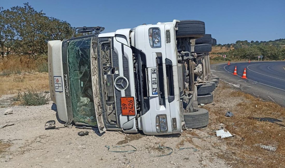 Devrilen tırda amonyum nitrat paniği Balıkesir’in Savaştepe-Balıkesir Karayolu üzerinde virajı alamayan tır devrildi. Kazada sürücü