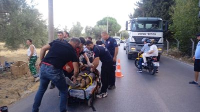 Altınkum Mahallesi’nde meydana gelen kazada sürücü, çarpmanın etkisiyle araç içinde