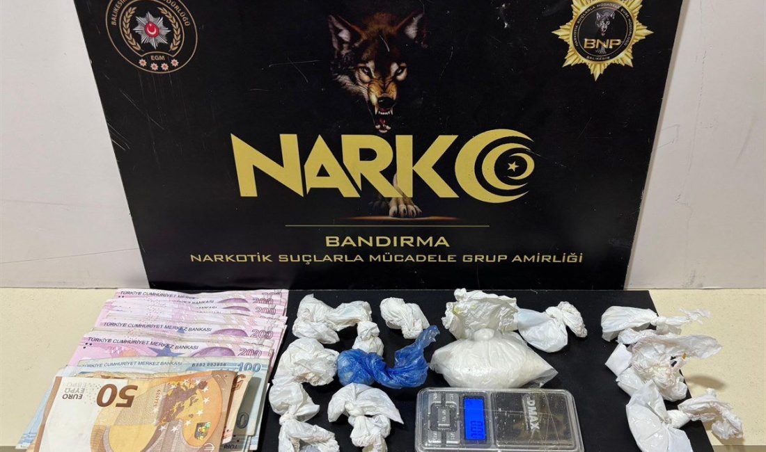 Balıkesir İl Emniyet Müdürlüğü ekipleri, Bandırma’da düzenledikleri operasyonda 122,98 gram