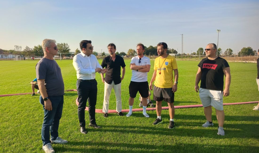 Kaymakam Coşkun Topuz, Manyas Gençlik ve Spor İlçe Müdürlüğü’nü ziyaret