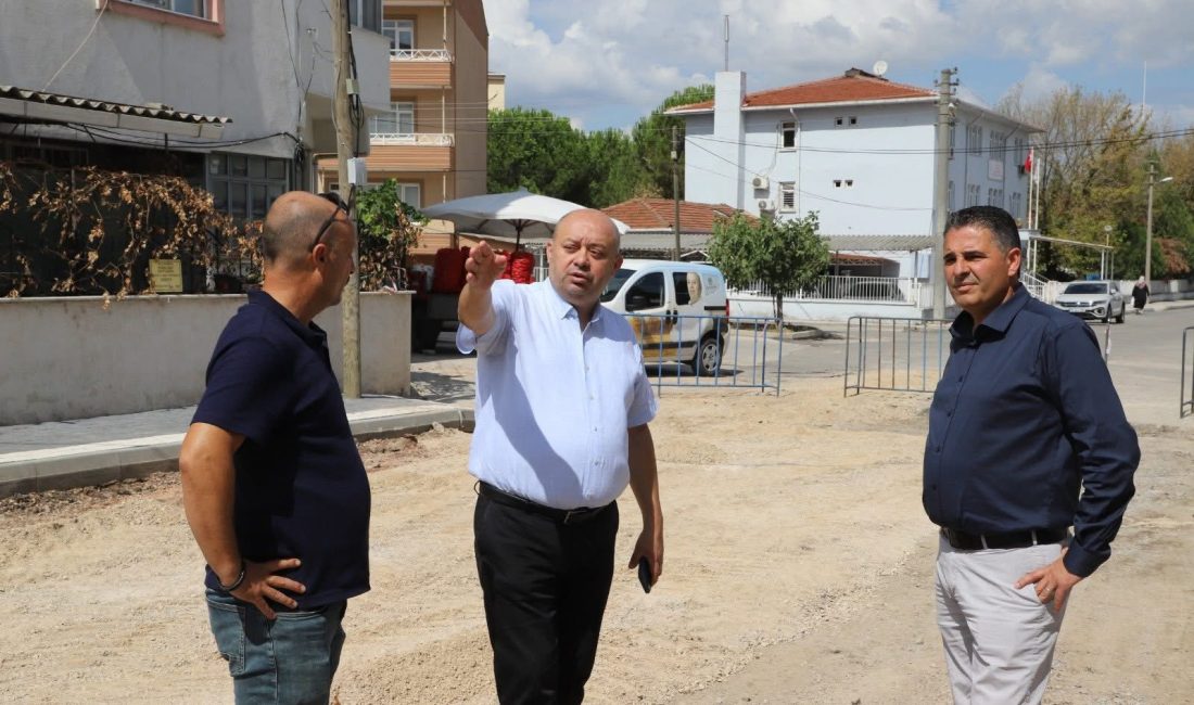 Başkan Palaz, Gündoğdu Mahallesi yol çalışmalarını denetledi Gönen Belediye Başkanı ve ekipleri, Şehit Abdullah Duman Caddesi’nde yapılacak