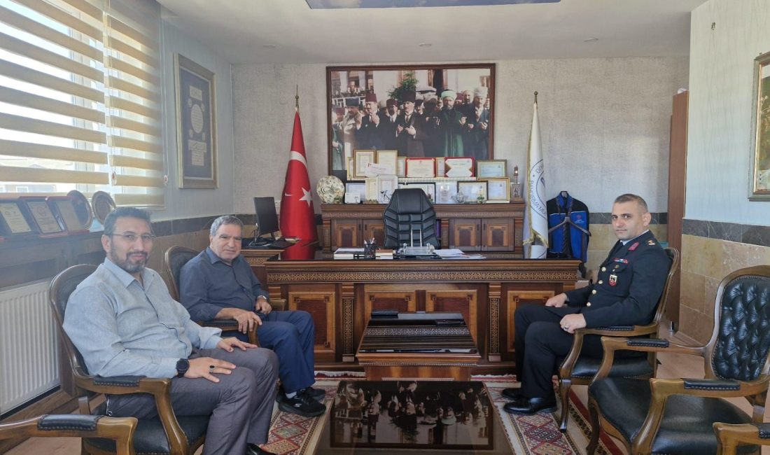 Bandırma İlçe Jandarma Komutanı Binbaşı Onur Durna, göreve başlamasının ardından