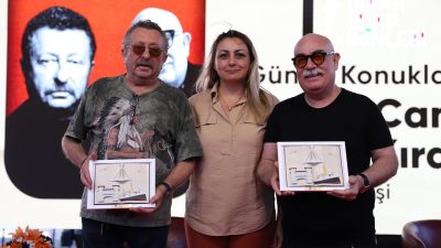 Bandırma Kitap Günleri’nin ikinci gününde Cumhuriyet Meydanı, ünlü sanatçılar, yazarlar