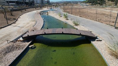 Bandırma Belediyesi, Malta Parkı’nda 6 yeni köprü ile geçişleri kolaylaştırırken,