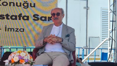 Bandırma Kitap Günleri’nin son gününde konuşan Prof. Dr. Mustafa Sarı,