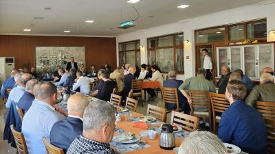 AK Parti Balıkesir İl Başkanı Mehmet Aydemir, Bandırma’da muhtarlar, esnaf,