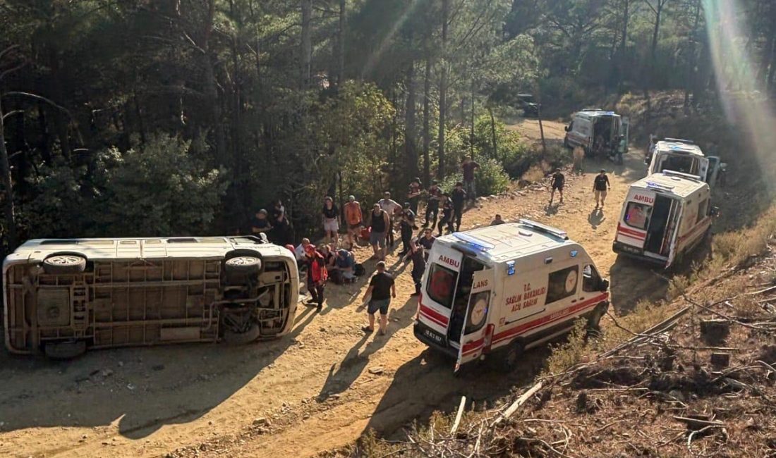 Edremit’te tur minibüsü devrildi Edremit’teki kazada tur minibüsü devrildi. Kazdağı Milli Parkı’nda meydana gelen