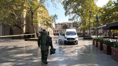Balıkesir’in en eski tarihi yapılarından biri olan Zağnos Paşa Camii’nin