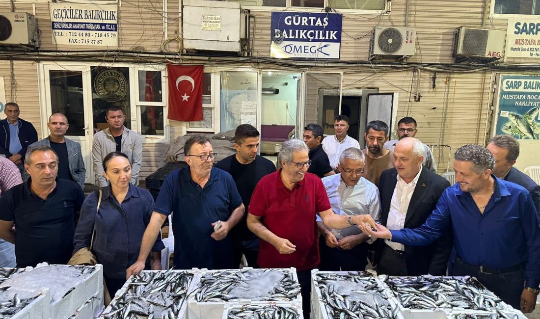 Bandırma’da balık sezonu “vira bismillah” ile başladı 15 Nisan’da başlayan av yasağının sona ermesiyle Bandırma Su Ürünleri
