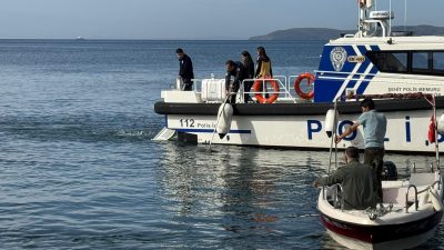 Erdek’te denizde erkek cesedi bulundu. Olay, Erdek ilçesinin Ocaklar Mahallesi’nde