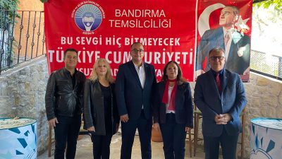 29 Ekim Cumhuriyet Bayramı, Eğitim-İş Bandırma Temsilciliği’nin düzenlediği kokteyl programıyla