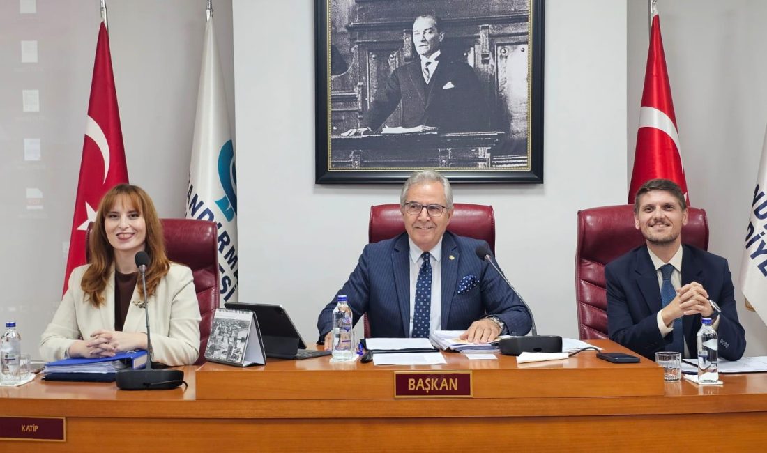 Bandırma Belediyesi’nin Ekim ayı olağan meclis toplantısında 17 madde görüşüldü.