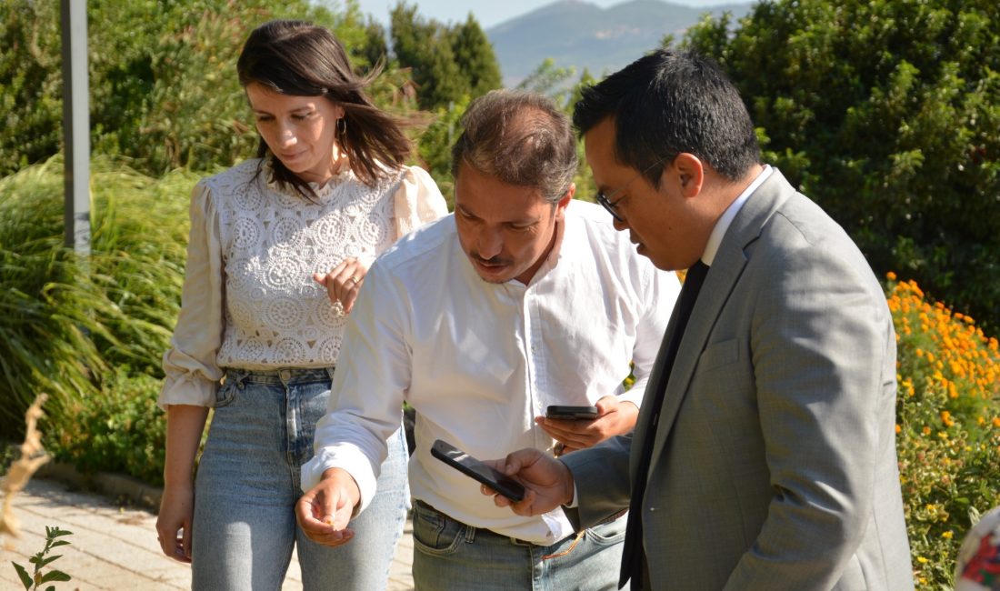 Hindistan Başkonsolosu Shiri Mijito Vinito’dan BAÇEM’e Ziyaret Balıkesir Büyükşehir Belediyesi Çiftçi Eğitim Merkezi (BAÇEM) uluslararası düzeyde dikkat