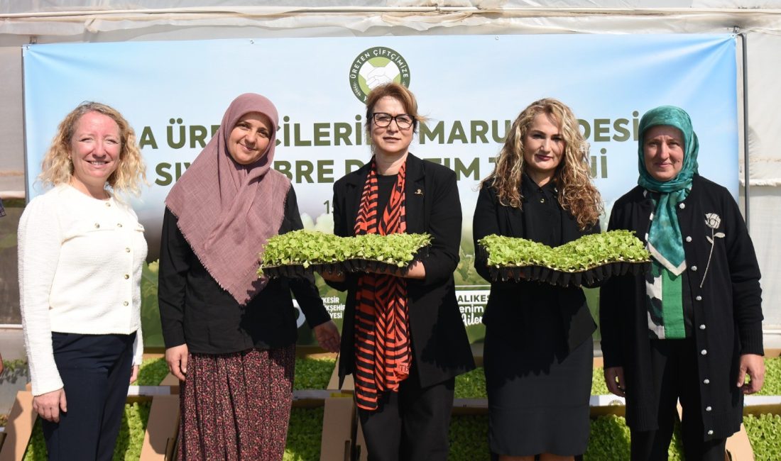 Balıkesir Büyükşehir Belediyesi, 15 Ekim Dünya Kadın Çiftçiler Günü’nde toprağa